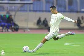 尴尬了！皇马发文祝库库雷利亚夺冠，FIFA仍显示其为切尔西球员